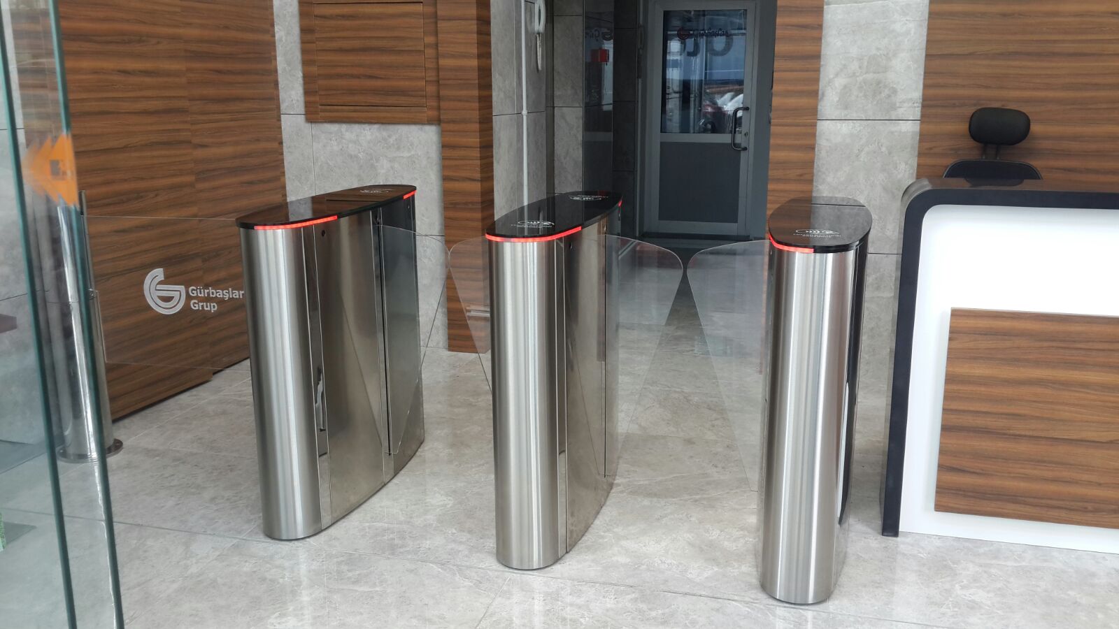 Plaza Hızlı Geçiş ve VIP Turnike Sistemleri Kurulumu